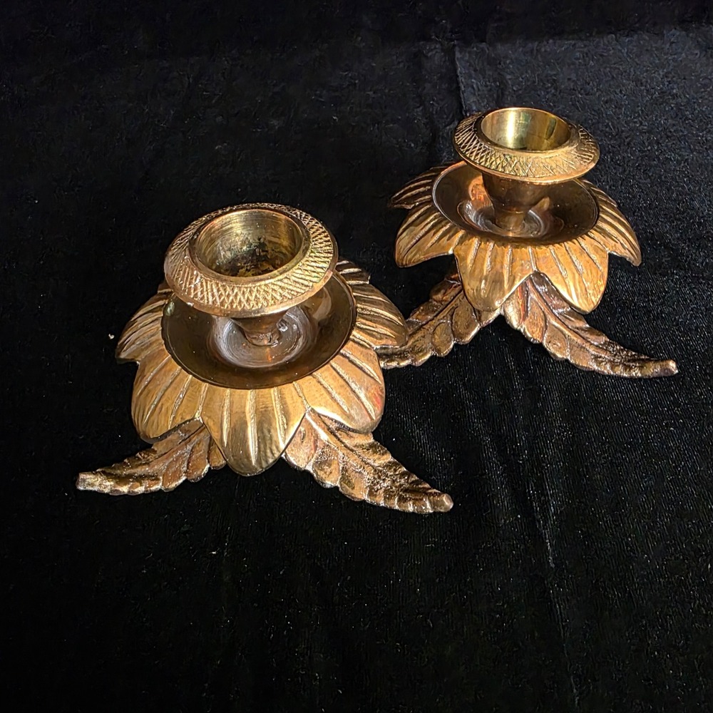 2 VTG Brass Leaf Floral Candlestick Holders Hollywood Regency Palm Pineapple